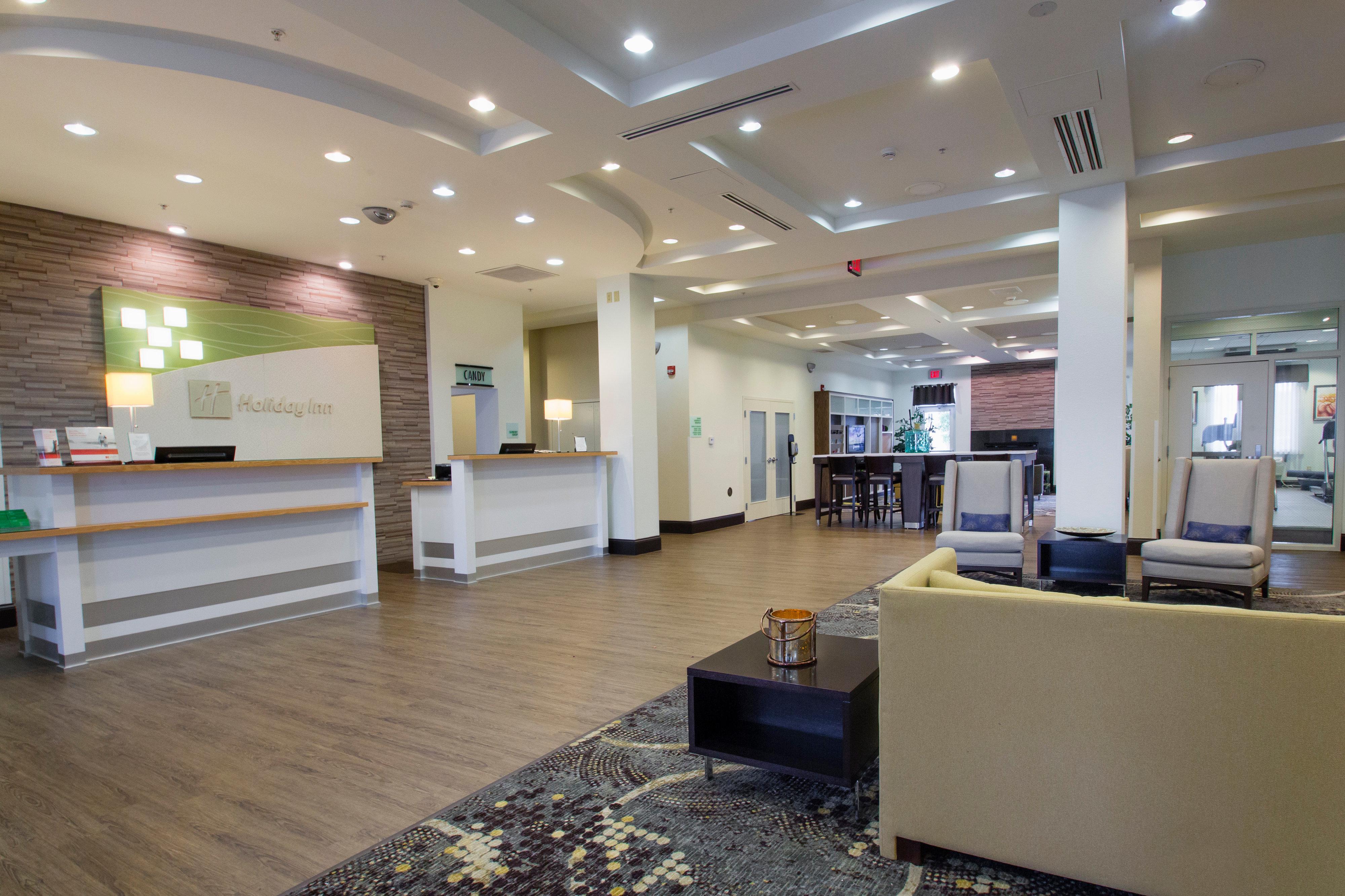 Holiday Inn Hotel & Suites Bloomington Airport By Ihg Ngoại thất bức ảnh