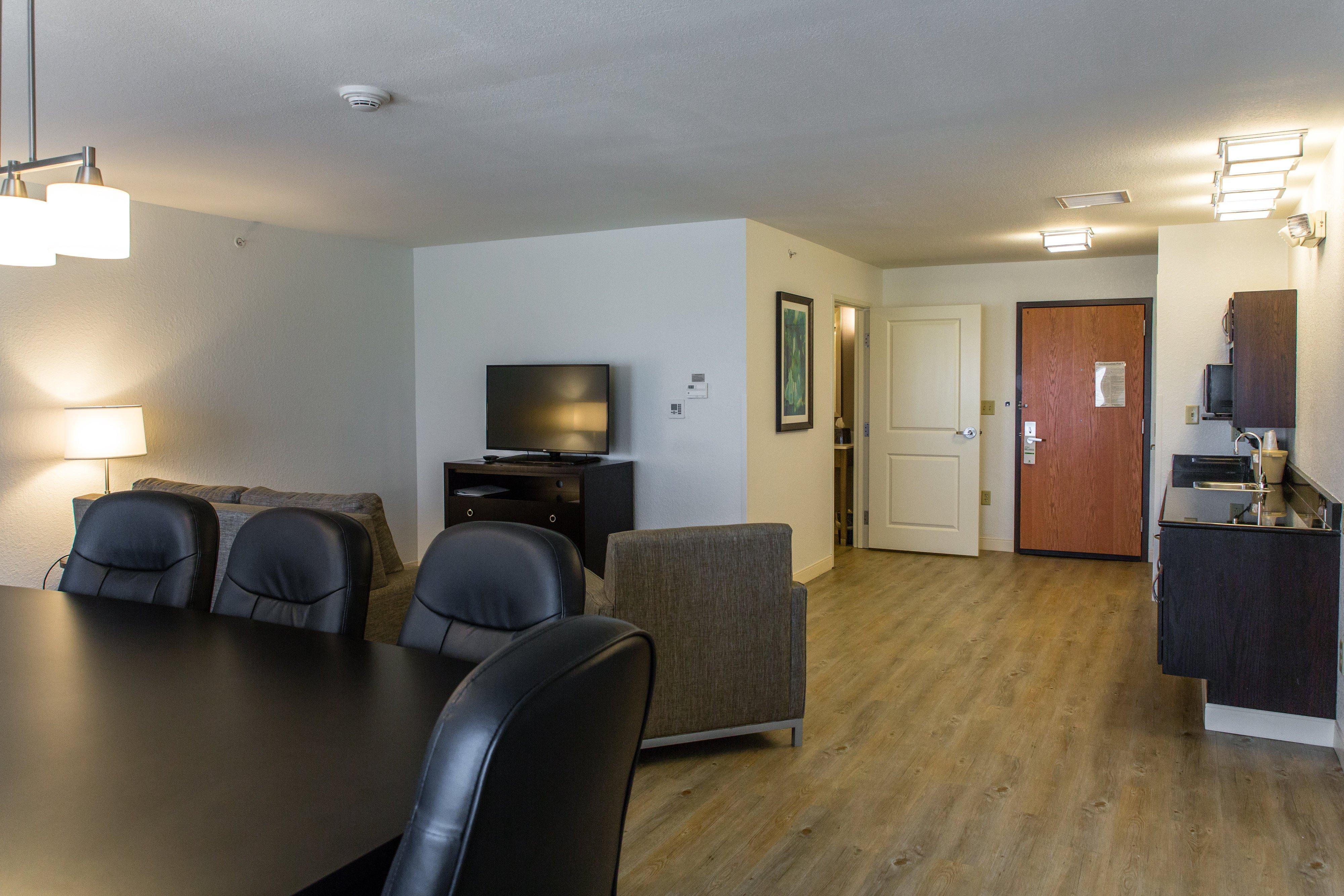Holiday Inn Hotel & Suites Bloomington Airport By Ihg Ngoại thất bức ảnh