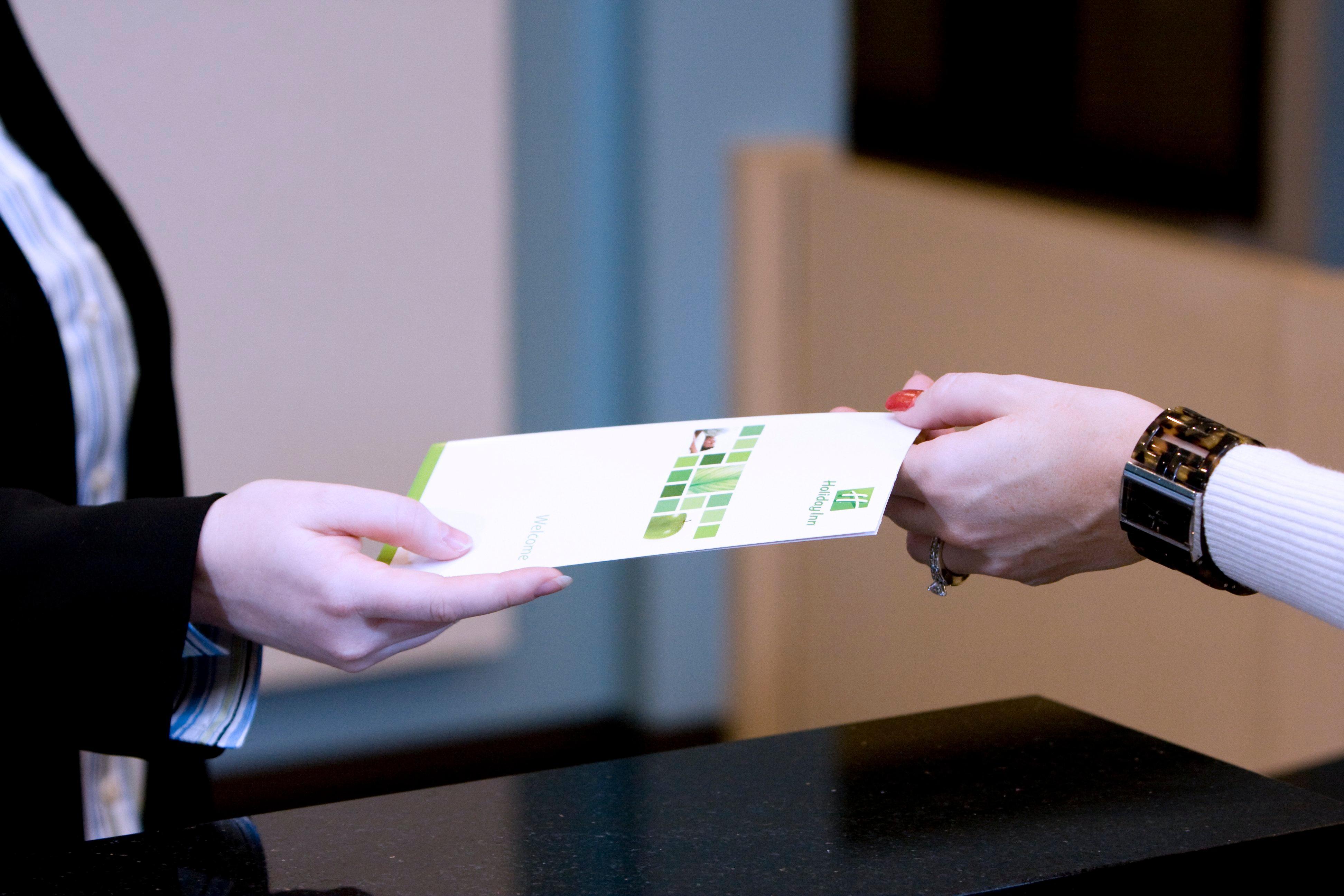 Holiday Inn Hotel & Suites Bloomington Airport By Ihg Ngoại thất bức ảnh