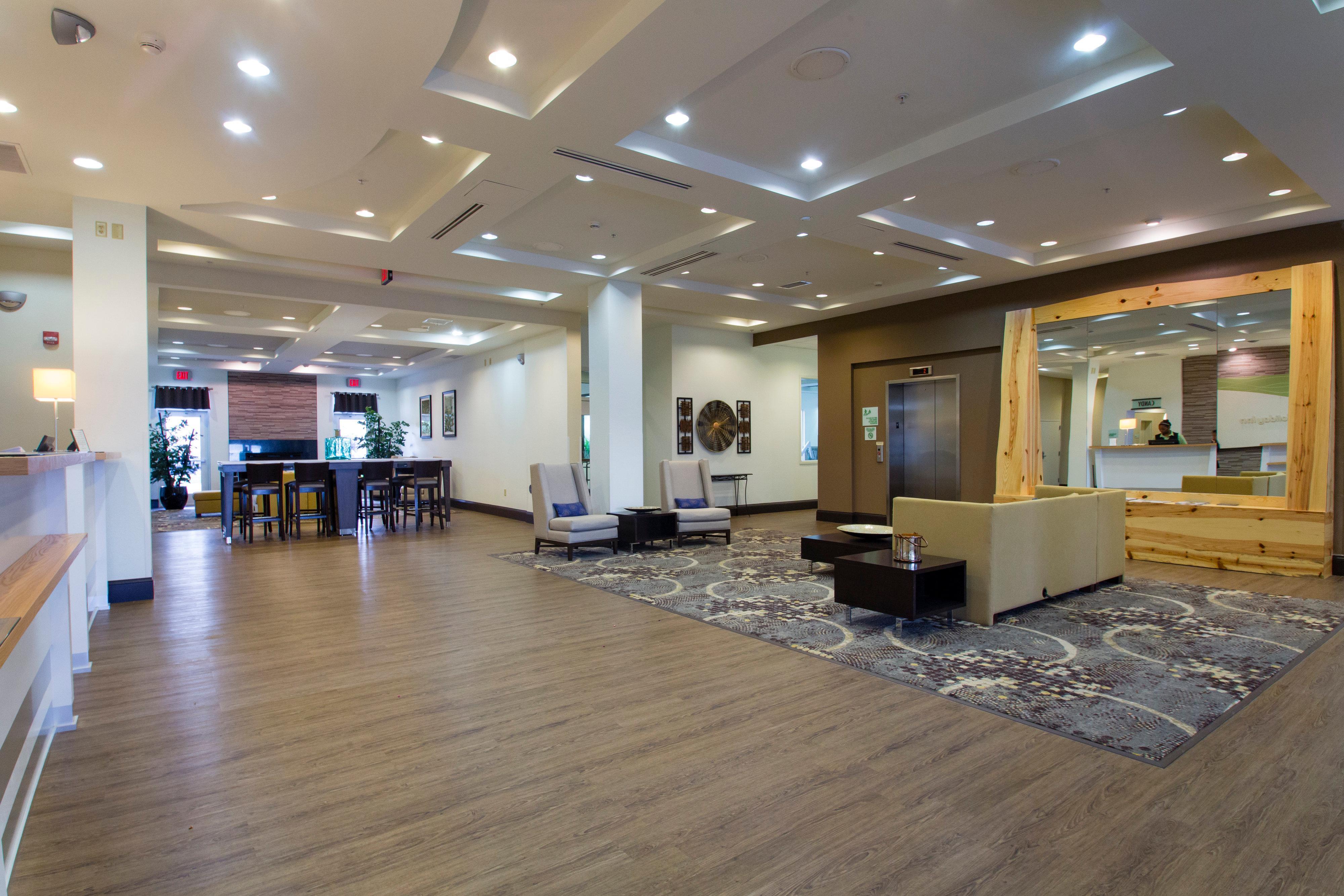 Holiday Inn Hotel & Suites Bloomington Airport By Ihg Ngoại thất bức ảnh