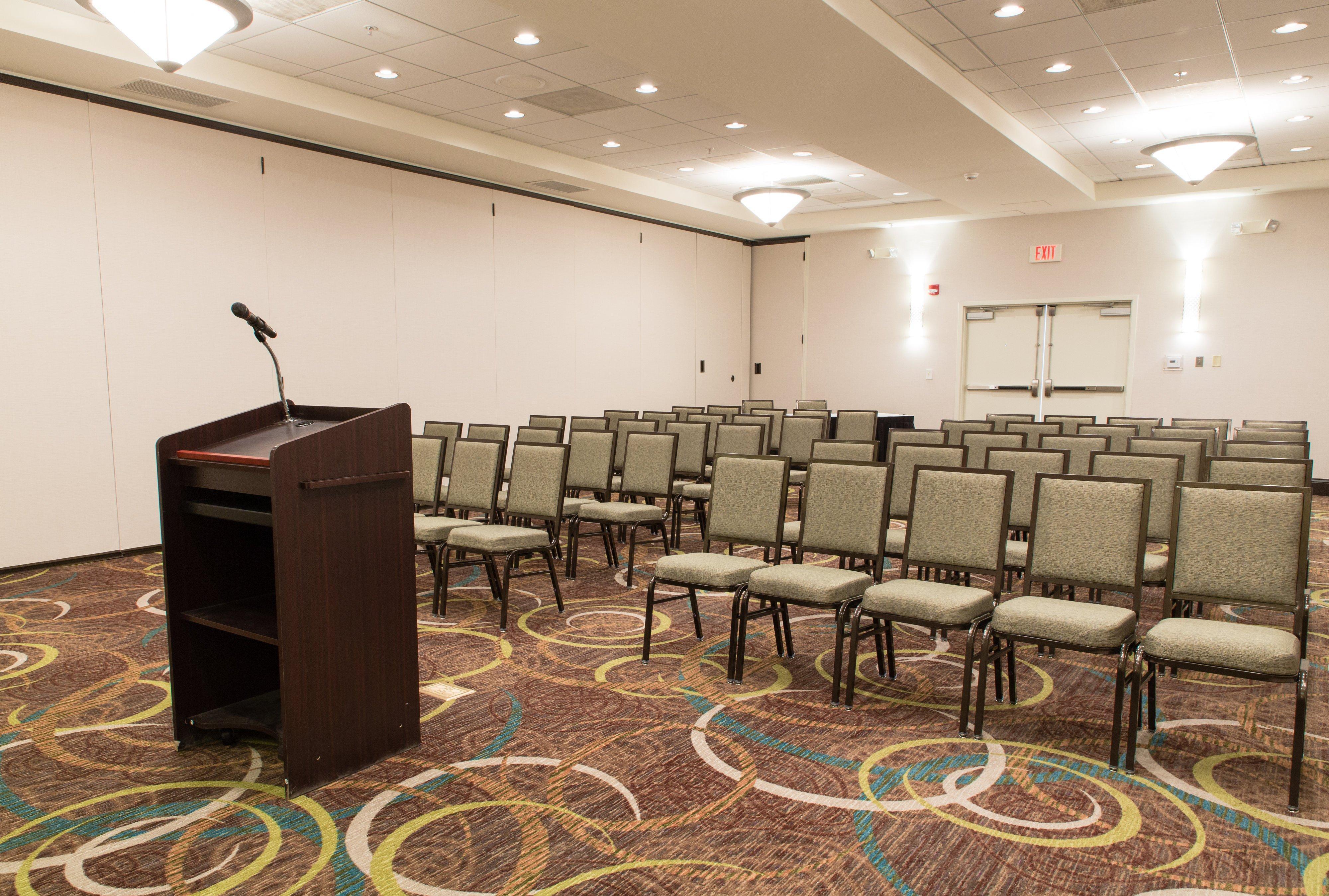 Holiday Inn Hotel & Suites Bloomington Airport By Ihg Ngoại thất bức ảnh