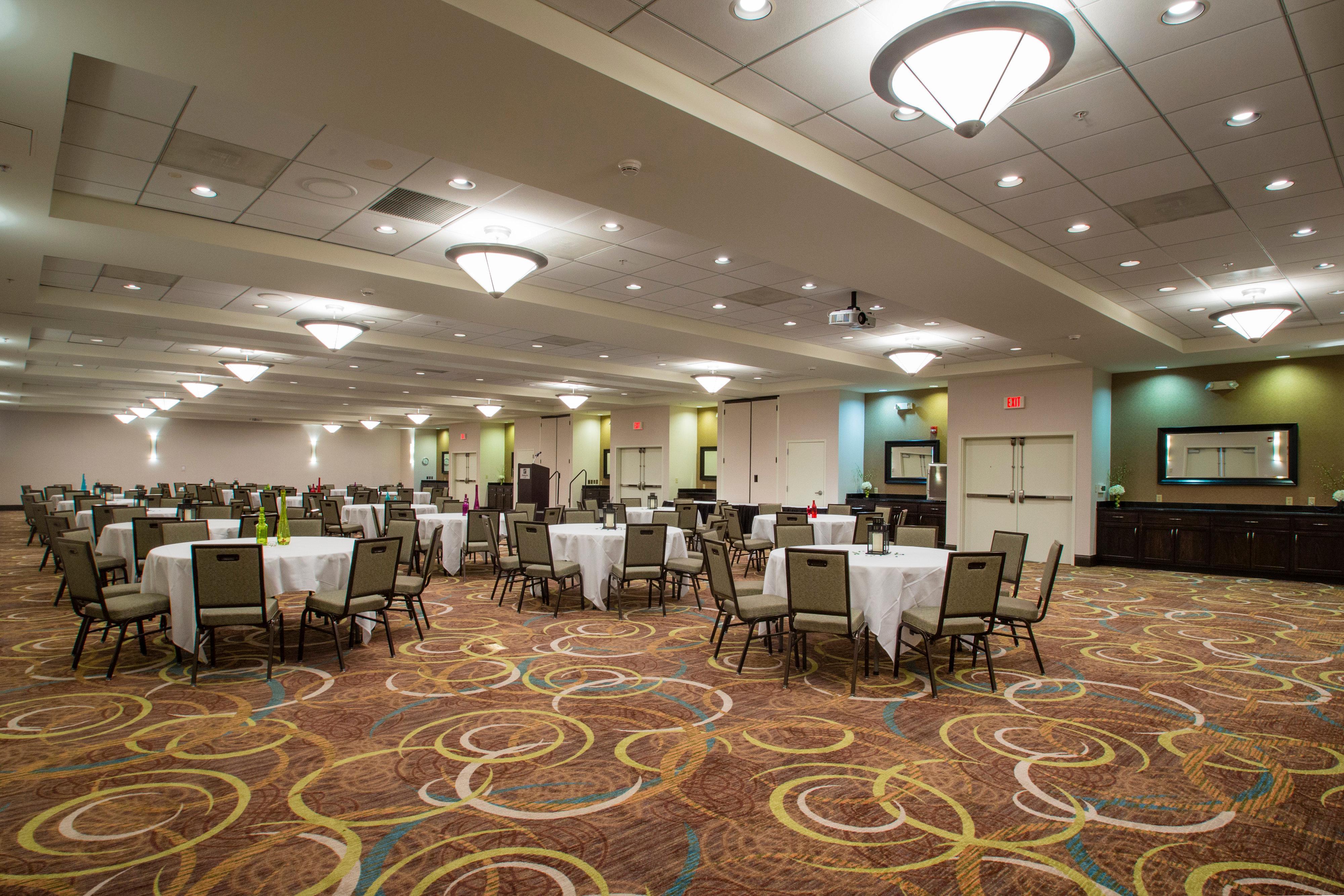 Holiday Inn Hotel & Suites Bloomington Airport By Ihg Ngoại thất bức ảnh