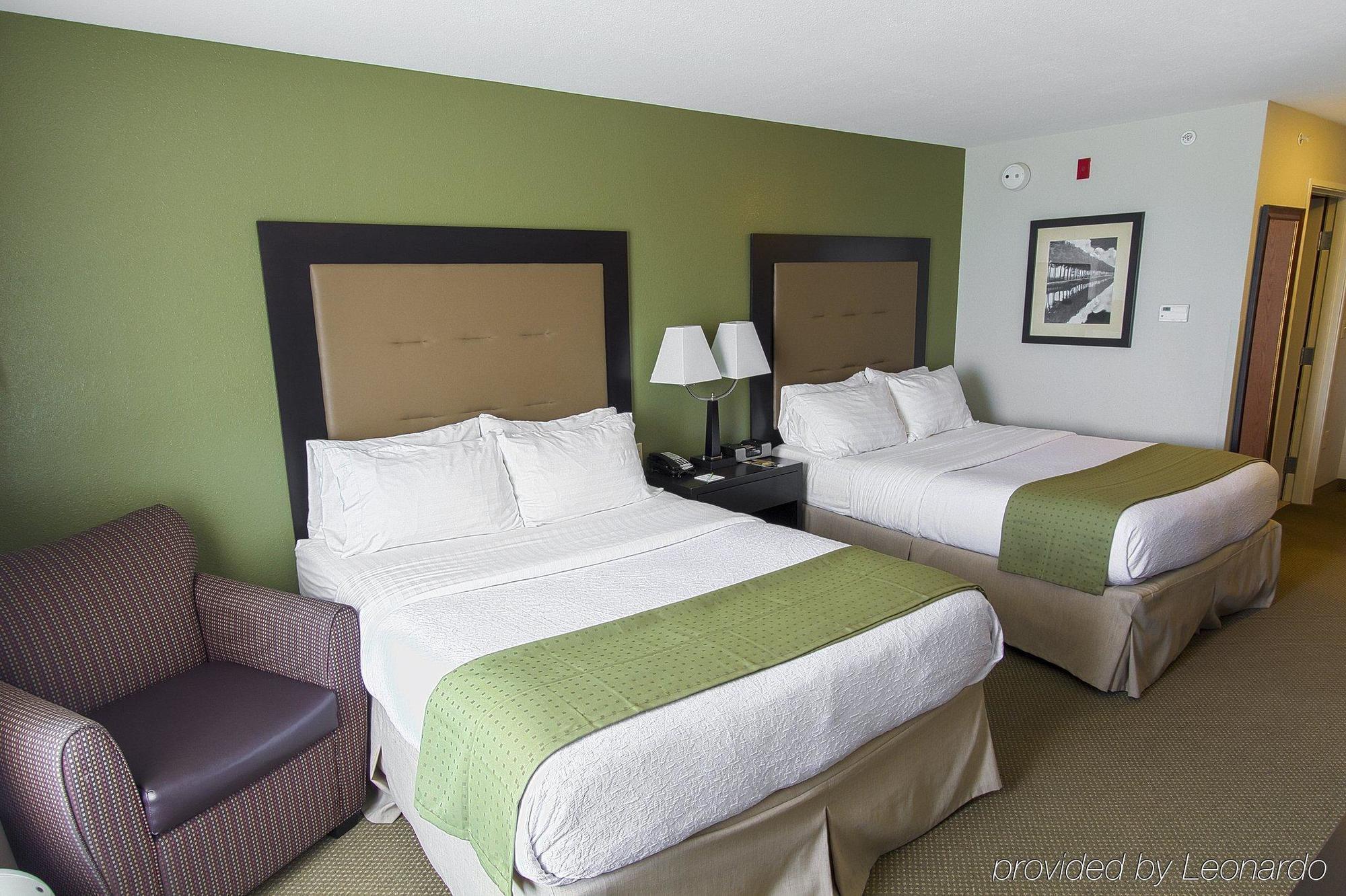 Holiday Inn Hotel & Suites Bloomington Airport By Ihg Ngoại thất bức ảnh